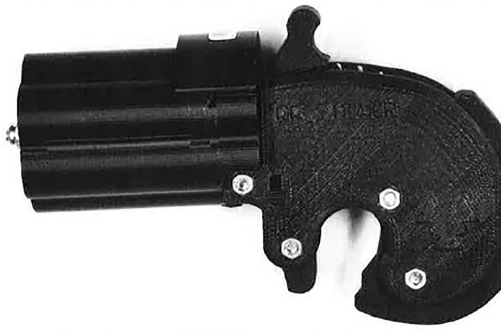 The gun manufactured with a 3D printer by Tendai Muswere. Photo: EPA-EFE