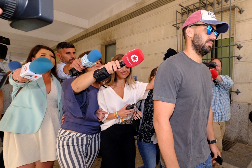 Antonio Manuel Guerrero (R), one of the five men accused of raping a woman, leaves a court in Sevilla. Photo: EPA-EFE