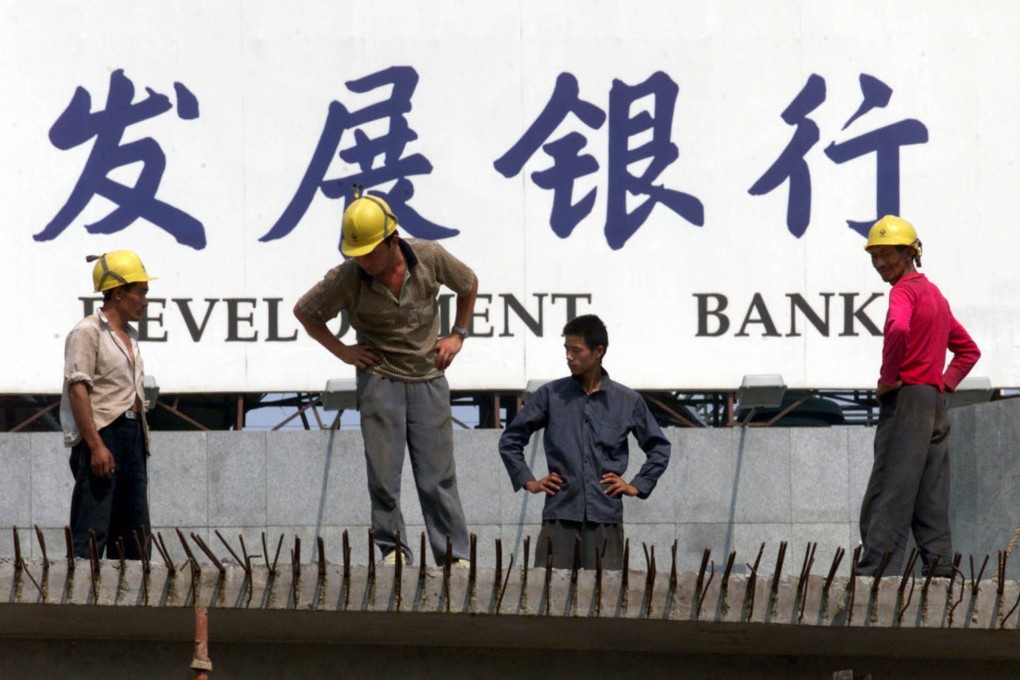 Cutting off China’s larger banks from dollar transactions could trigger a cascade of effects that would disrupt the world economy. Photo: Reuters