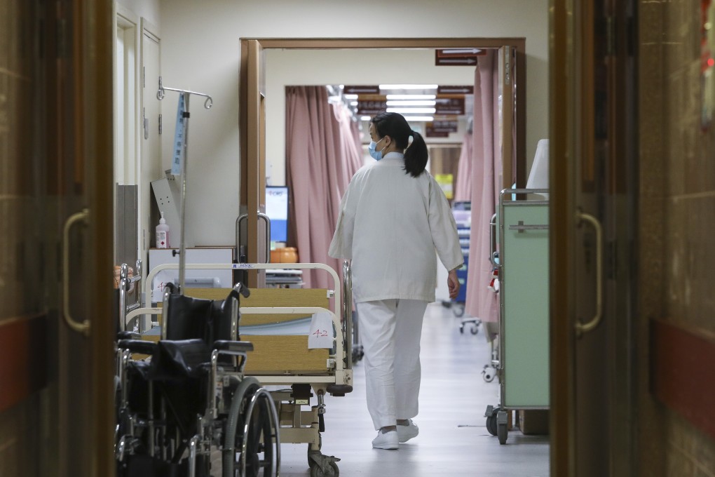 A nurse on ward duty at Queen Elizabeth Hospital in Jordan. Nearly 40 per cent of nursing students in Hong Kong experienced verbal abuse or physical violence when providing clinical care, according to a recently published study. Photo: Sam Tsang