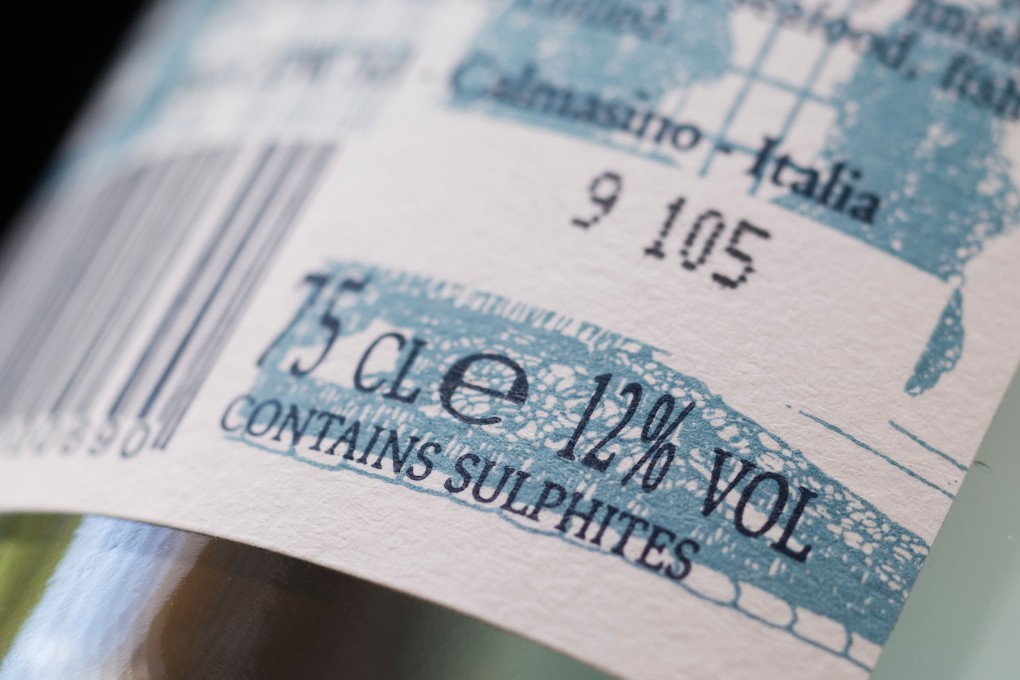 Any wine containing more than 10 ppm of sulphites must affix “contains sulphites” to the label. Photo: Alamy