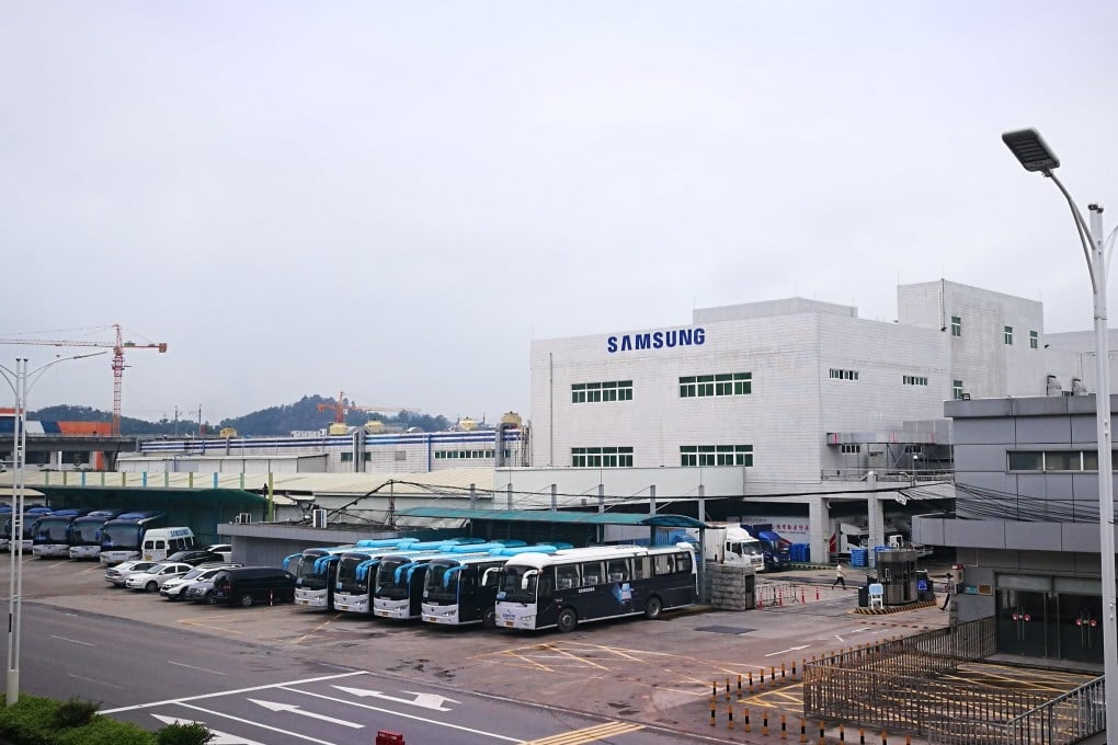 Samsung’s last mobile phone production line remaining in China in Huizhou is winding down, implementing a voluntary retirement programme. Photo: He Huifeng