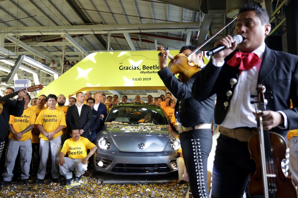 A mariachi band plays during the farewell event for the Volkswagen Beetle at the company’s factory in Puebla on Wednesday. Photo: EPA-EFE