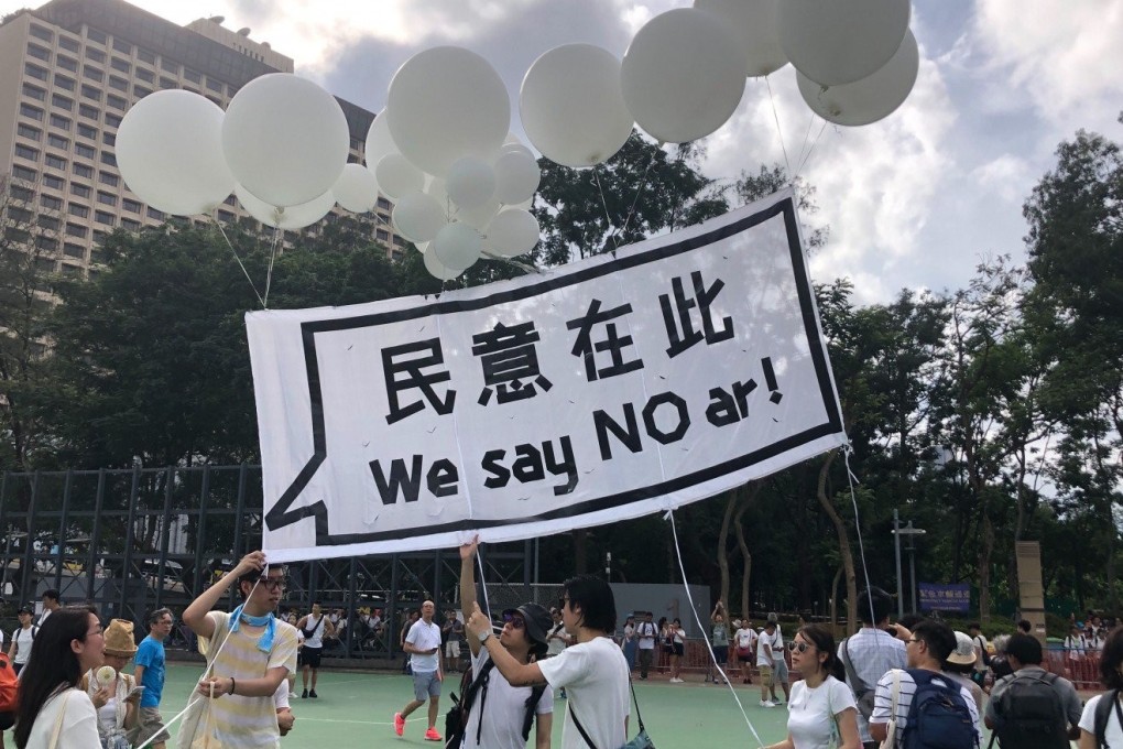 Hongkongers can say “no” to misinformation, whether they oppose the extradition bill – as expressed in this banner by artists Alcohol Salon – or not. Photo: Handout