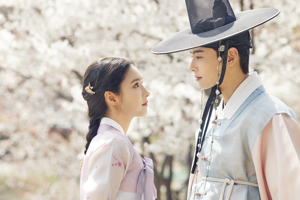 Shin Se-kyung as Goo Hae Ryung and Cha Eun-woo as prince Yi Rim in Rookie Historian Goo Hae Ryung. Photo: Netflix