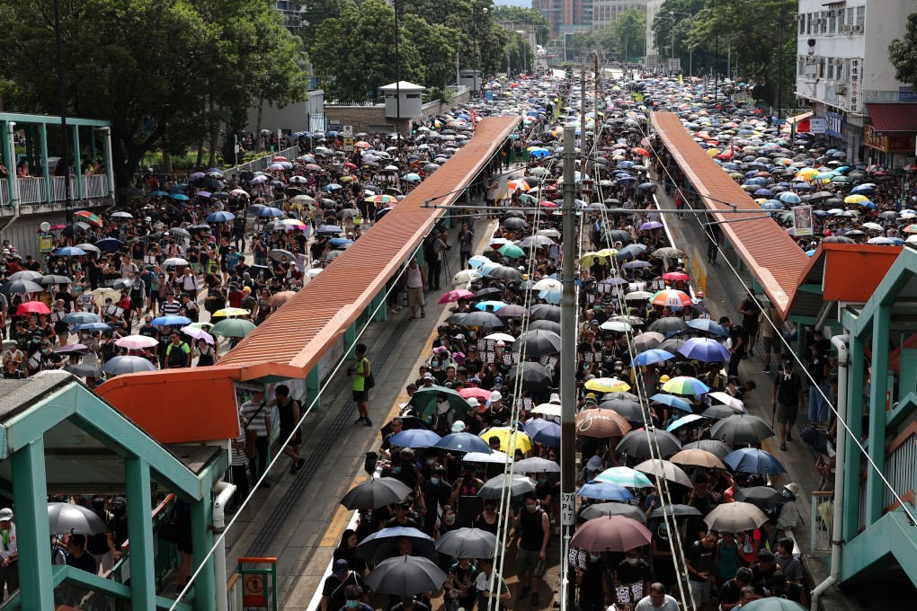 Extradition bill protesters on Castle Peak Road in Yuen Long. Photo: Sam Tsang