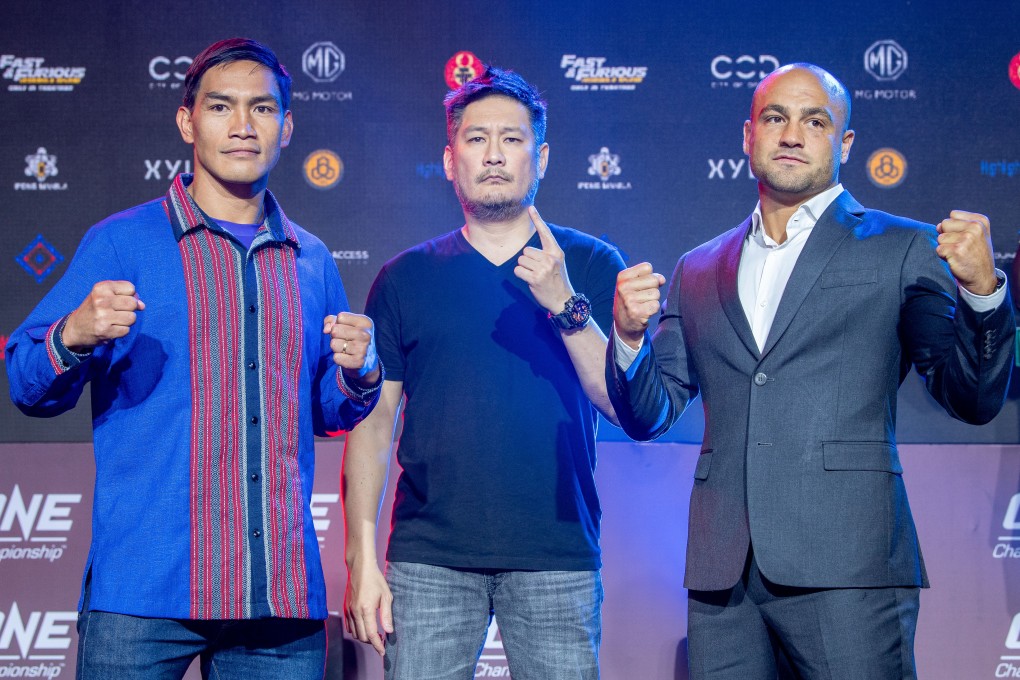 Eduard Folayang (left) and Eddie Alvarez (right) with One Championship CEO Chatri Sityodtong at Tuesday’s press conference in Manila. Photos: One Championship