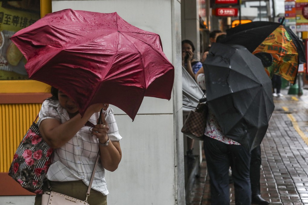 Strong winds and rain were seen on Wednesday as Typhoon Wipha approached the city. Photo: Jonathan Wong