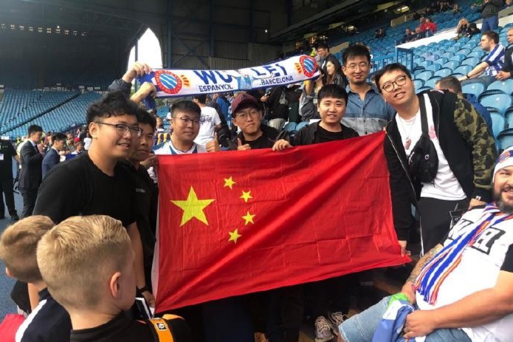 Chinese fans turn up for Wu at Espanyol's friendly against Sheffield Wednesday. Photo: Sina Weibo/Wu Lei