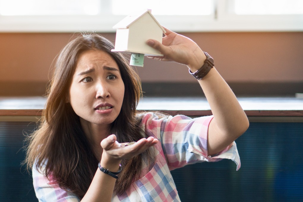 If Hong Kong authorities want to encourage bank customers to go from bricks-and-mortar to virtual, it stands to reason that virtual banks should offer services not available at traditional banks. Photo: Shutterstock