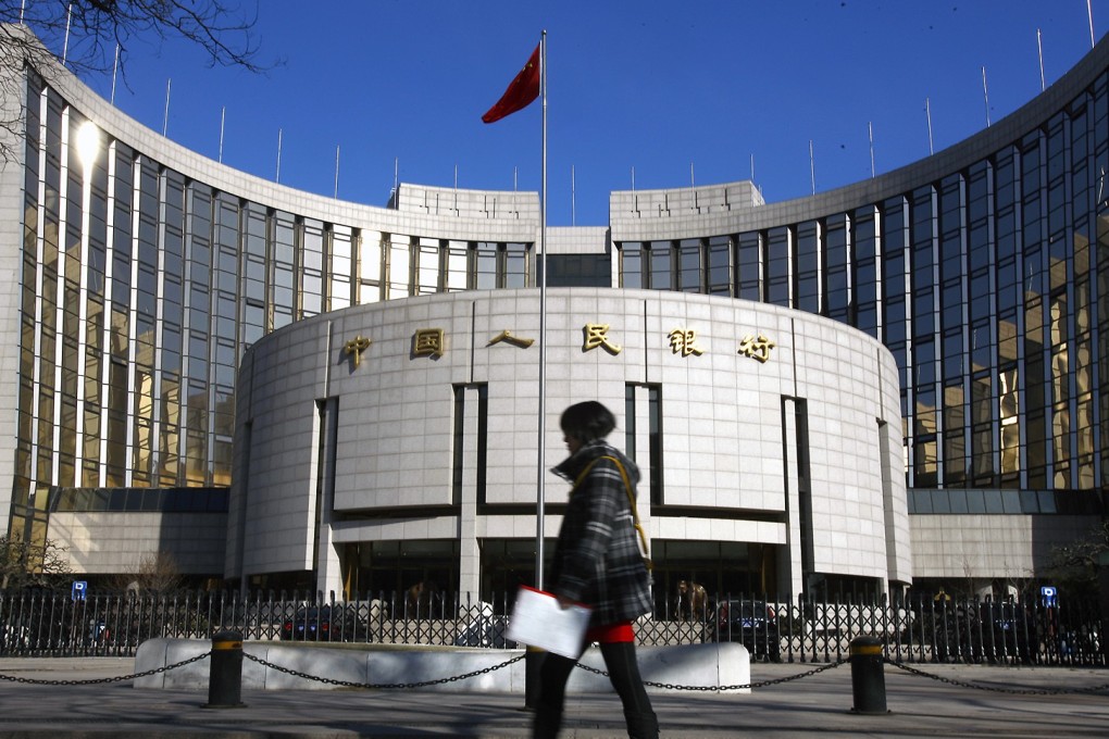 Monday represented the first time the yuan had fallen below the psychologically important level of 7 to the US dollar since 2008. Photo: Xinhua