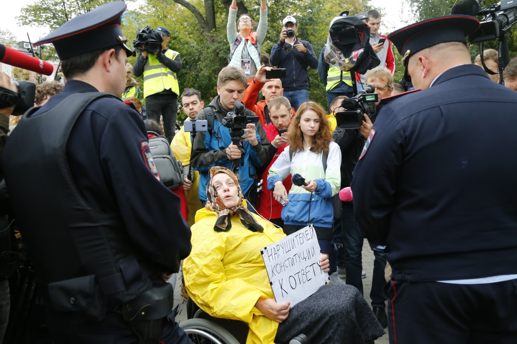 People rallied against the exclusion of some city council candidates from Moscow's upcoming election. Photo: AP