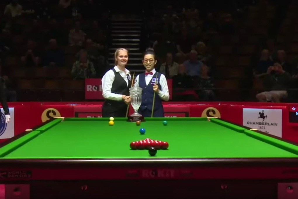 Reanne Evans and Ng On-yee prepare for their Tour Championship final at The Crucible in Sheffield on August 17, 2019. Photo: World Snooker