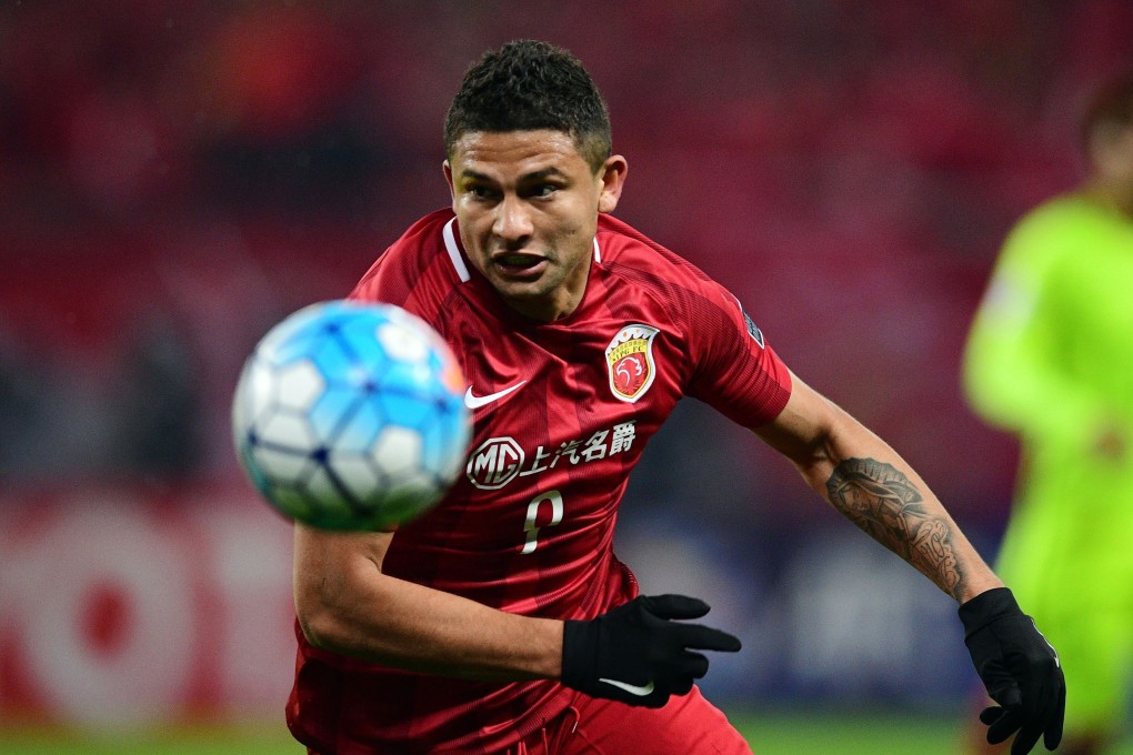 Shanghai SIPG forward Elkeson in action in the 2017 AFC Asian Champions League. Photo: AFP