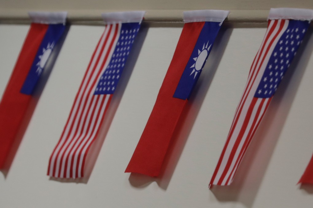 The ship’s passage came days after the US agreed to supply the island with 66 F-16 fighters. Photo: EPA-EFE