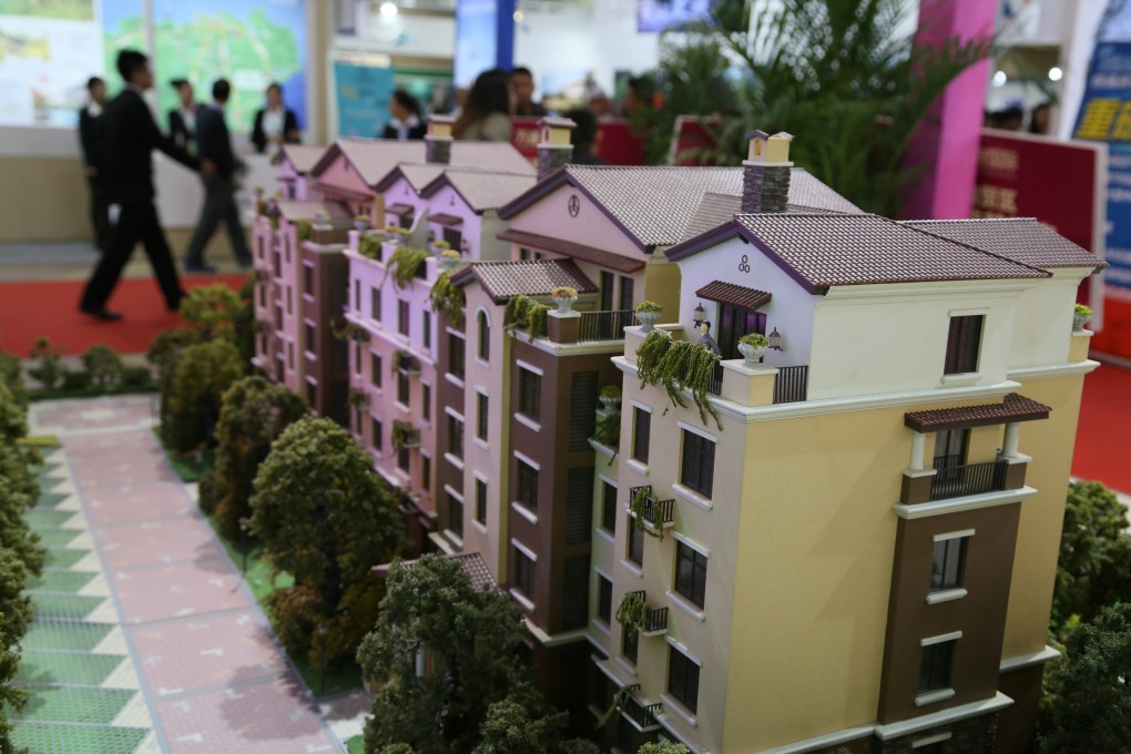 The EAA is not in a position to assist consumers pursue any loss against any parties, and they will need to file a lawsuit by themselves. Photo: Reuters