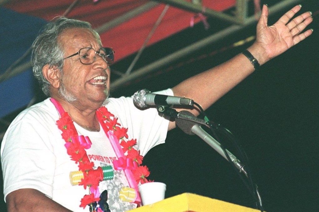 JB Jeyaretnam, from the Workers’ Party, at a December 1996 rally in Hougang, Singapore. Photo: AFP