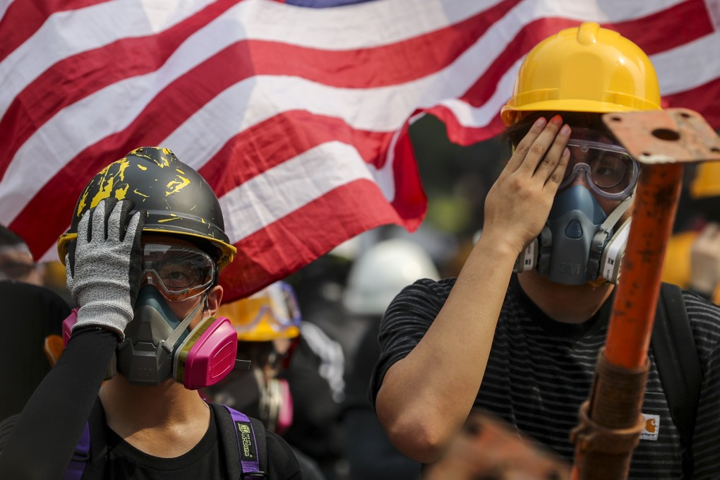 For weeks, people have demanded “an eye for an eye”. While protesting, many put a hand over one eye to show solidarity. Photo: Sam Tsang