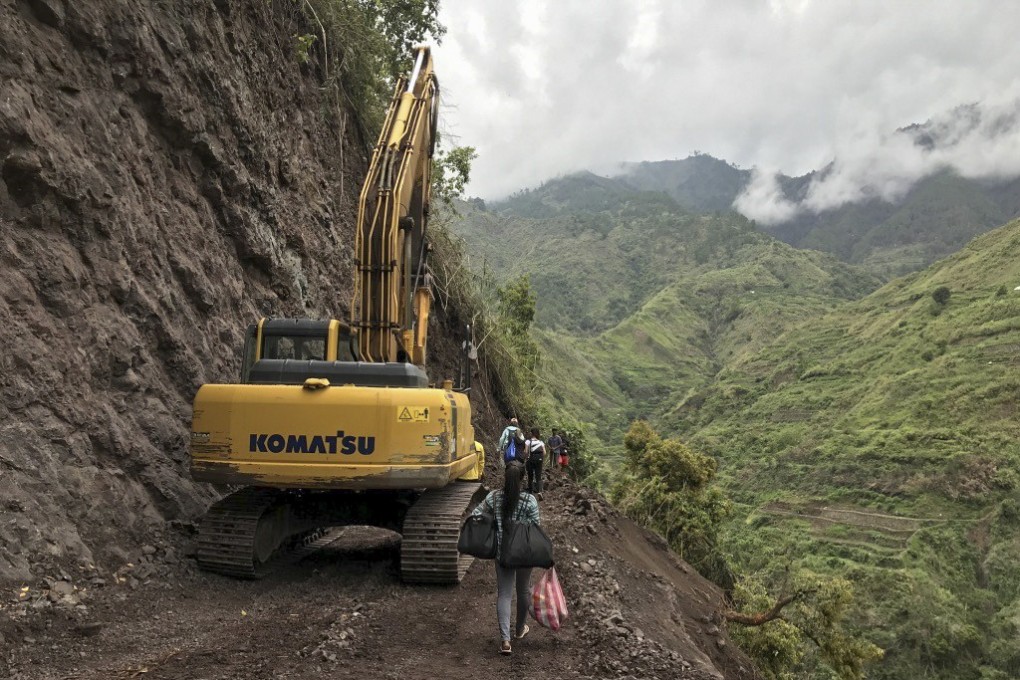 The start of the trek to Buscalan, in the Philippines. Photo: Ian Gill