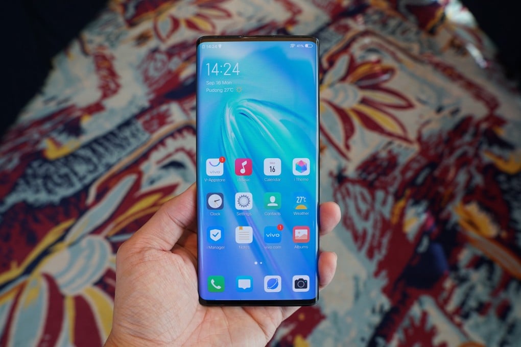 The Vivo Nex 3 gives you a lot of smartphone for your money. Photo: Ben Sin