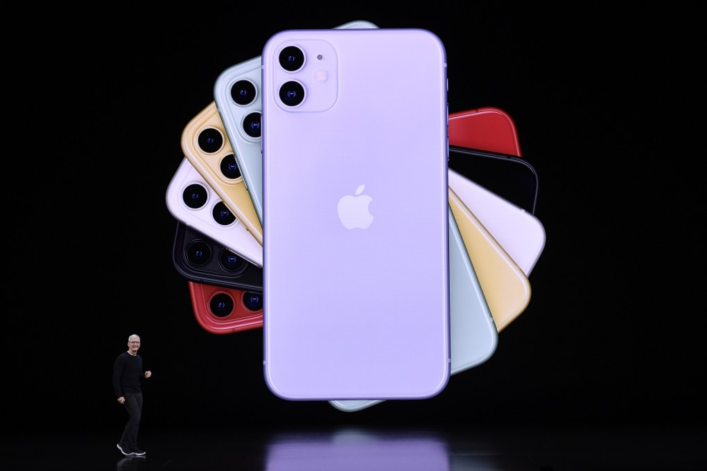 Apple CEO Tim Cook displays new iPhones during a product launch event in California on September 10, 2019. Photo: Xinhua