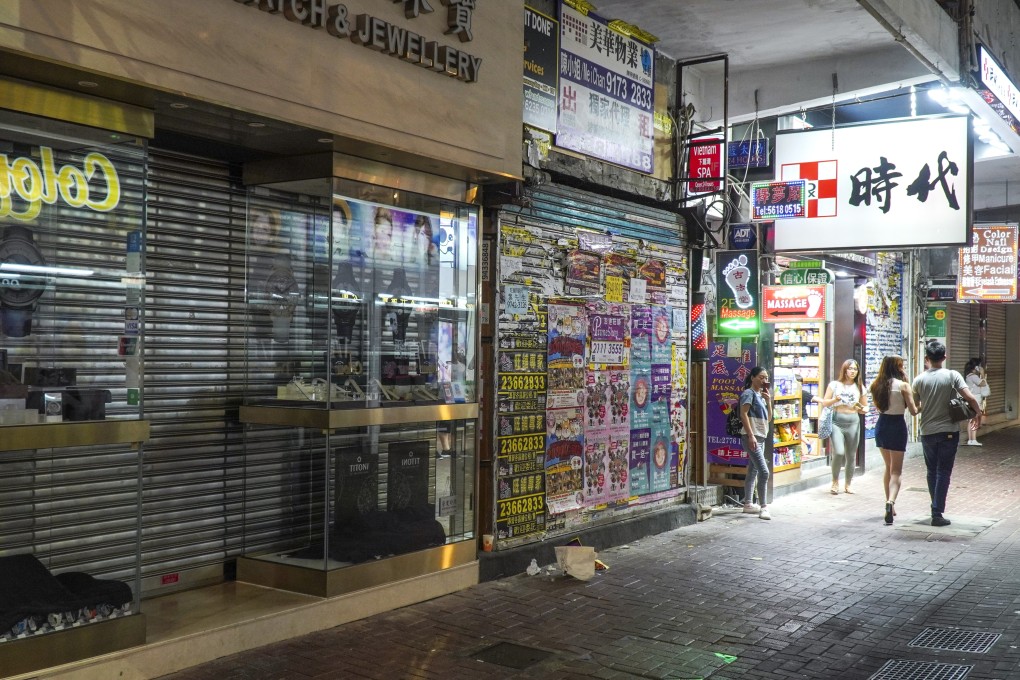 Shops in Causeway Bay closed early after protesters rallied against a new anti-face mask law on Friday, October 4. Photo: Roy Issa