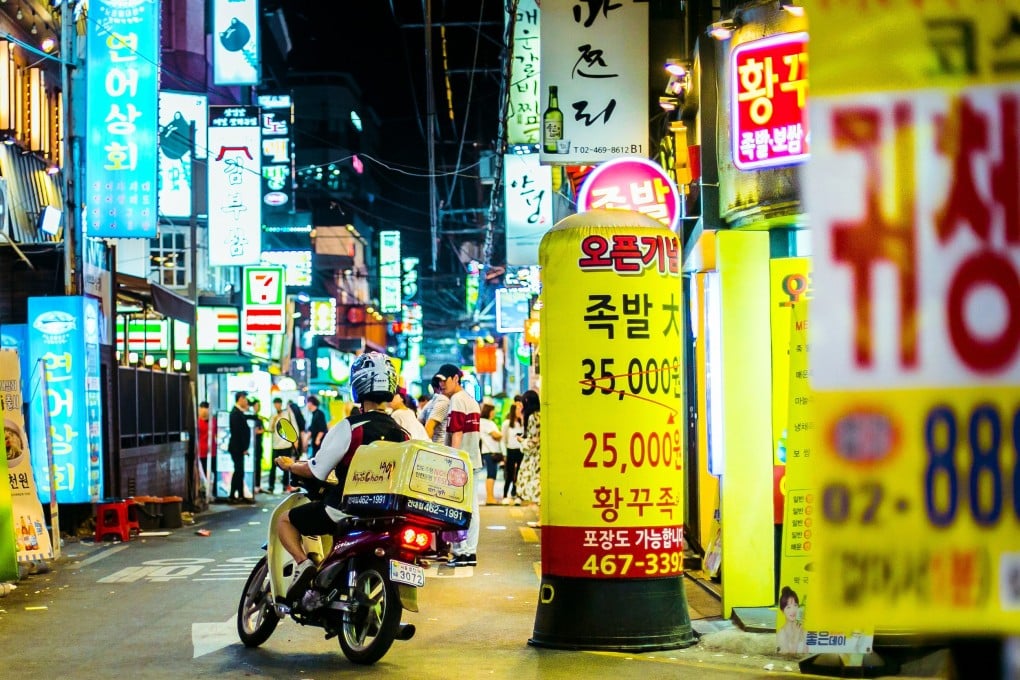 Delivery drivers are under increased scrutiny from pedestrians, the police and lawmakers. Photo: Shutterstock
