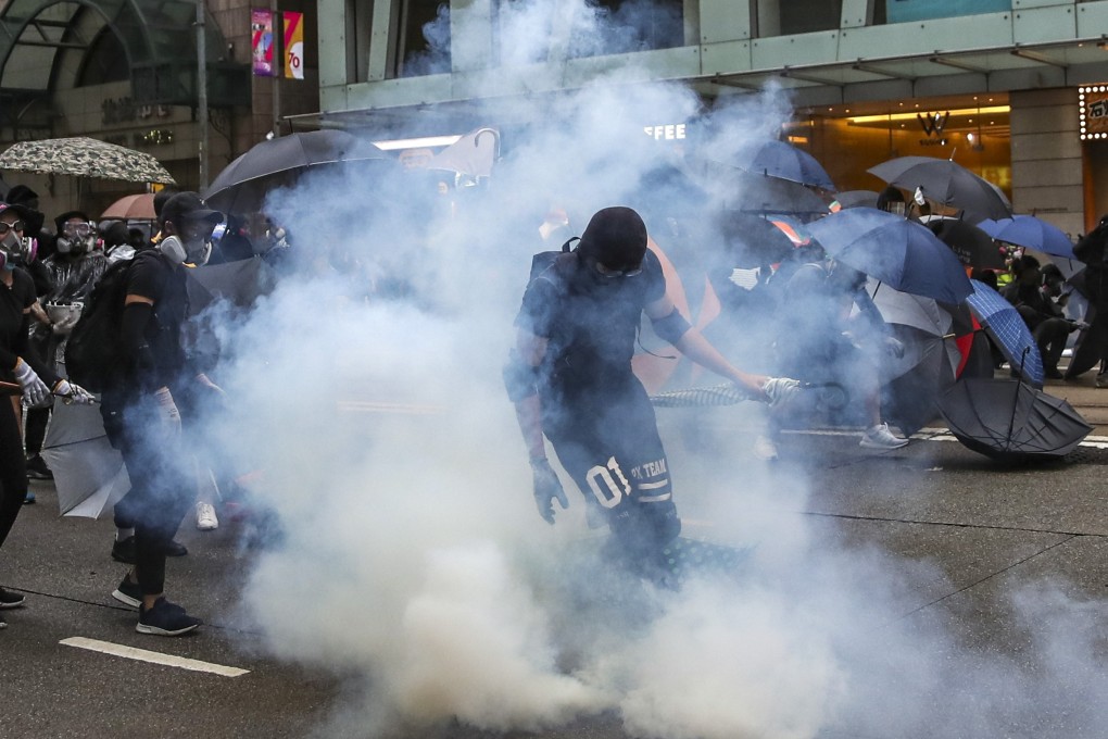 The new canisters would explode and produce tear gas smoke in precisely 1.2 seconds after being thrown. Photo: Winson Wong