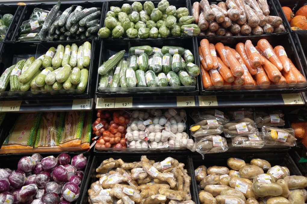 Are Hong Kong’s supermarket chains open to adopting new ways of cutting waste packaging?