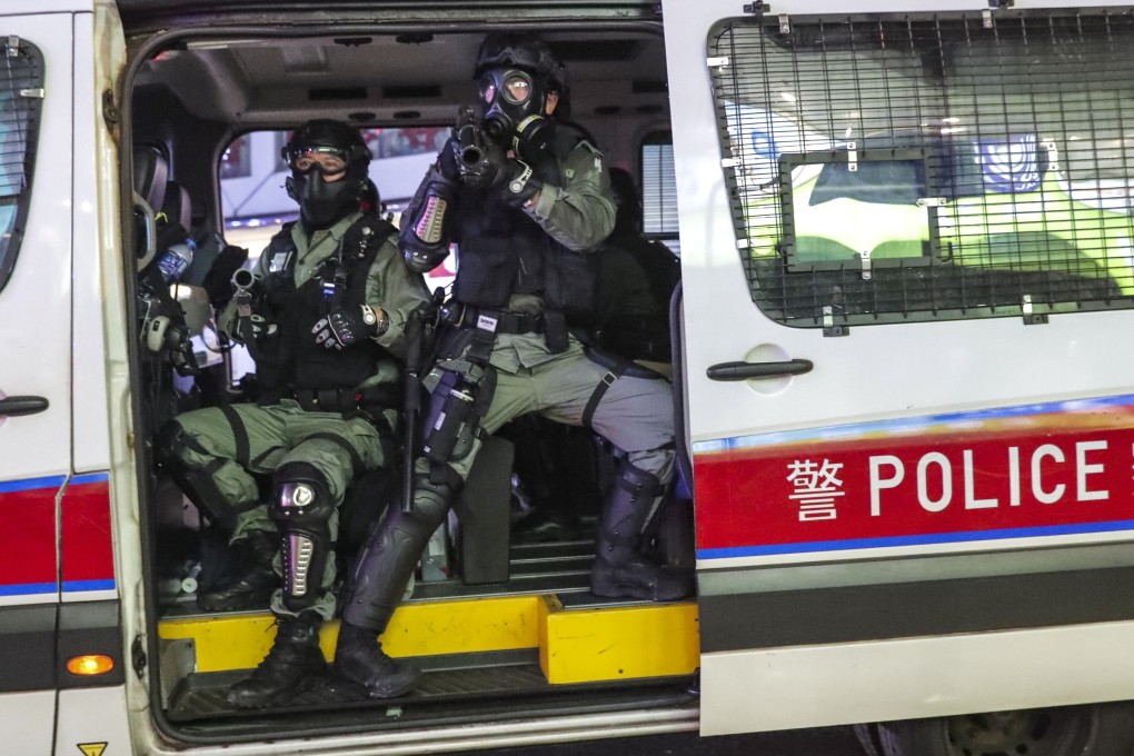 Riot police arrive in Tsuen Wan to clear the area of anti-government protesters. Photo: Edmond So