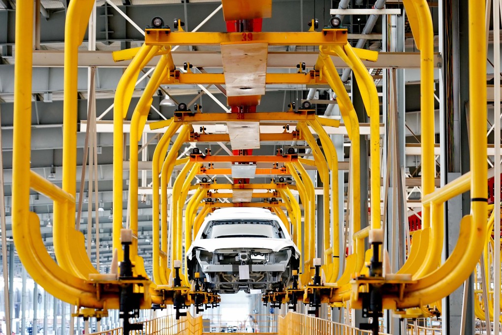 A production line at a subsidiary of the Beijing Electric Vehicle. Photo: Xinhua