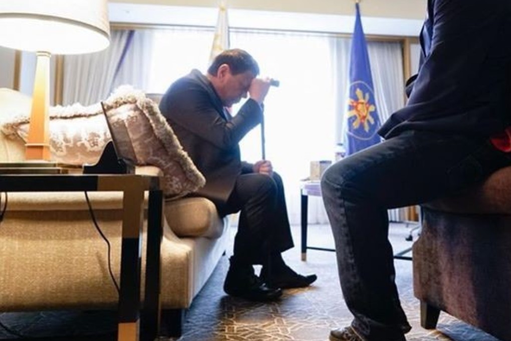 Philippine President Rodrigo Duterte used a walking cane on Tuesday. Photo: Twitter