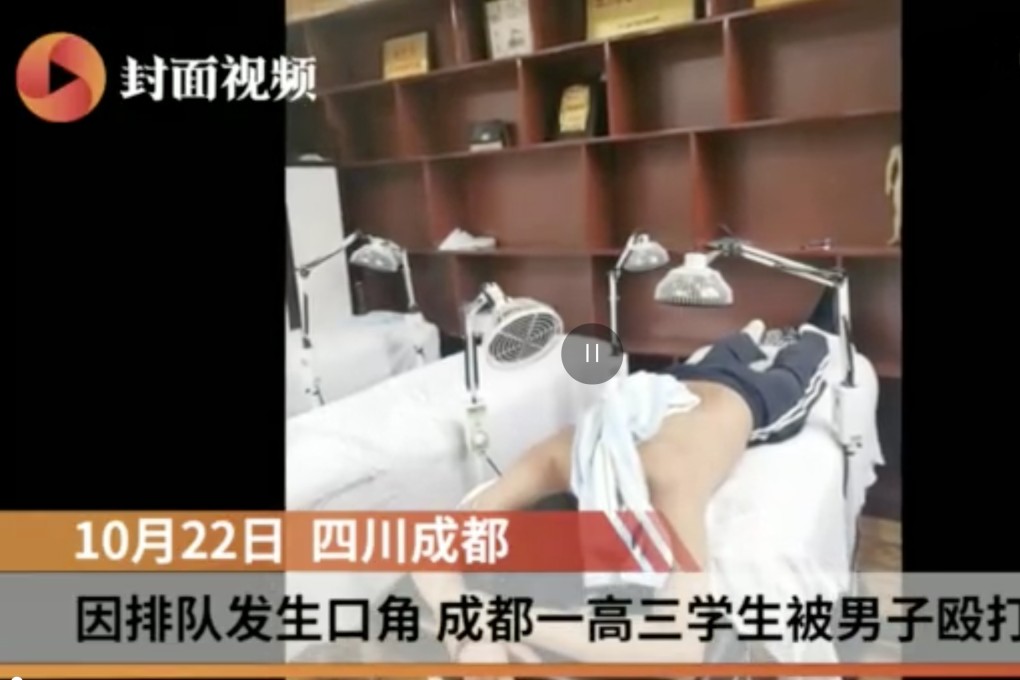 The boy suffered a broken bone in his back after trying to prevent the woman pushing in. Photo: Weibo