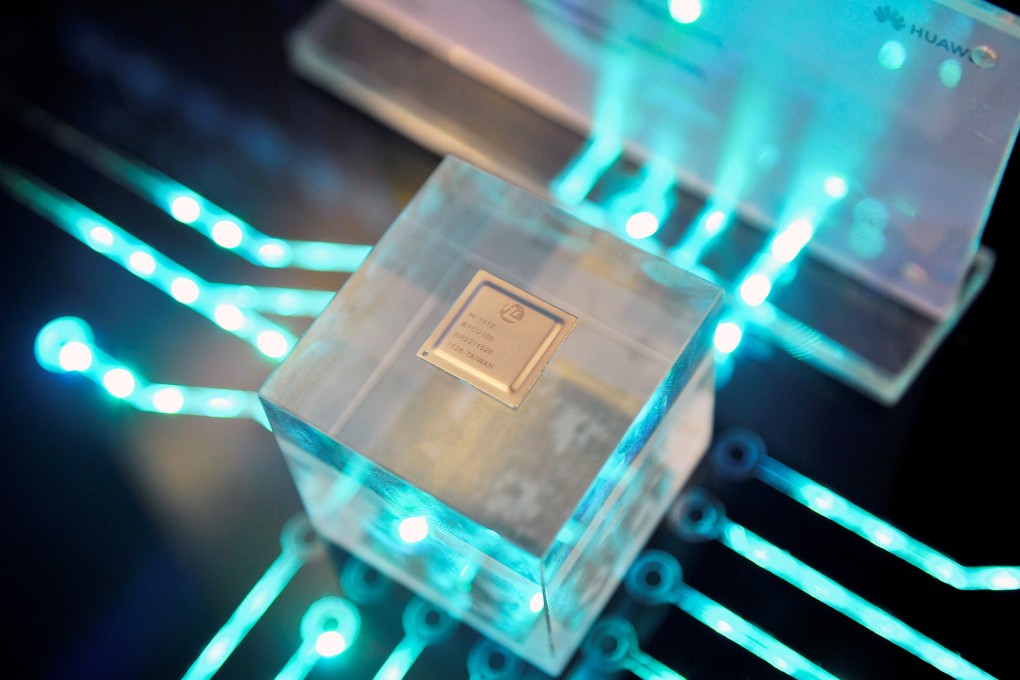 A chip by Huawei's subsidiary HiSilicon is displayed at the Huawei China Eco-Partner Conference in Fuzhou, Fujian province, China March 21, 2019. Photo: Reuters