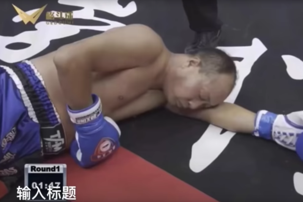 Song De Cai lies on the canvas. Photos: YouTube/Fight Commentary Breakdowns