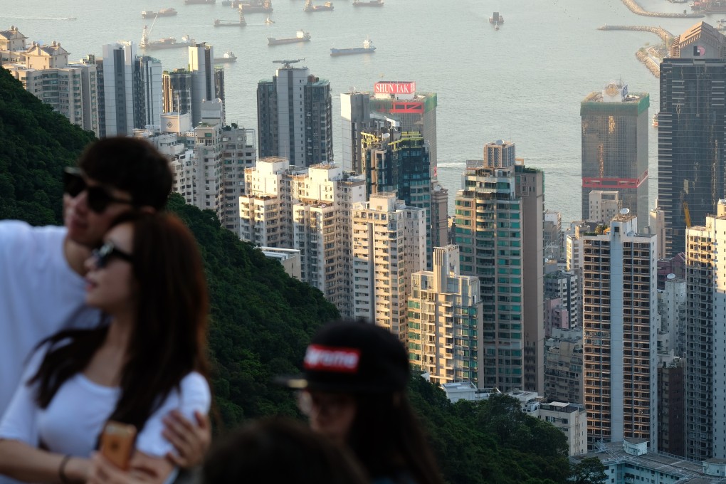 The price indices of private flats in Hong Kong have skyrocketed by 3.86 times between 2004 and now. Photo: Fung Chang