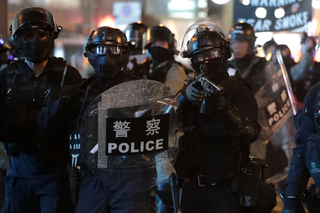 Riot police confront anti-government protesters in Mong Kok on October 27. Photo: Edmond So