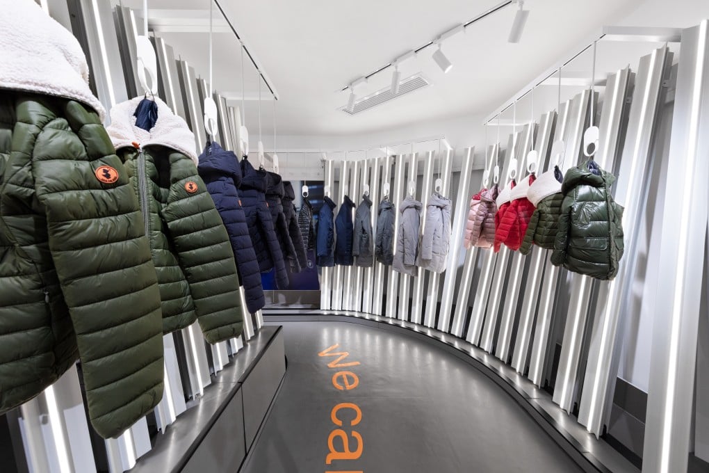 Vegan outerwear brand Save the Duck’s new boutique in Hong Kong features an advanced environmentally friendly architectural design modelled on a sci-fi space capsule.