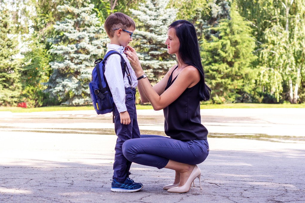 Strict, perfectionist mothers can cause their children to become problem drinkers later in life, according to a recent study. Photo: Alamy