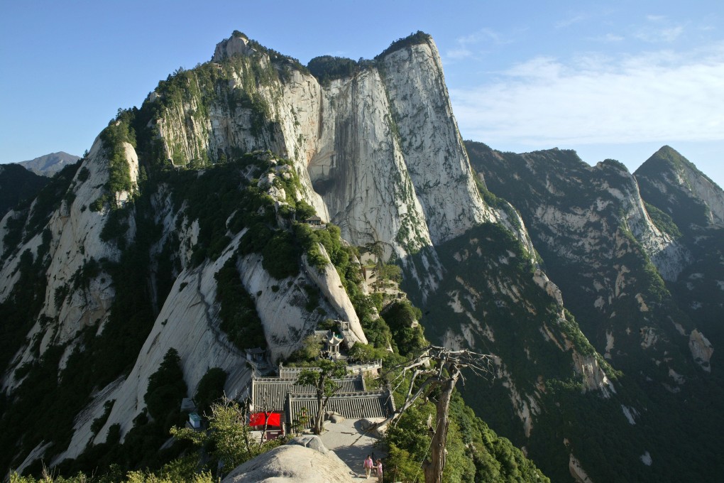 The western peak of Huashan in China’s Shaanxi province, where a woman fell to her death. Photo: Alamy