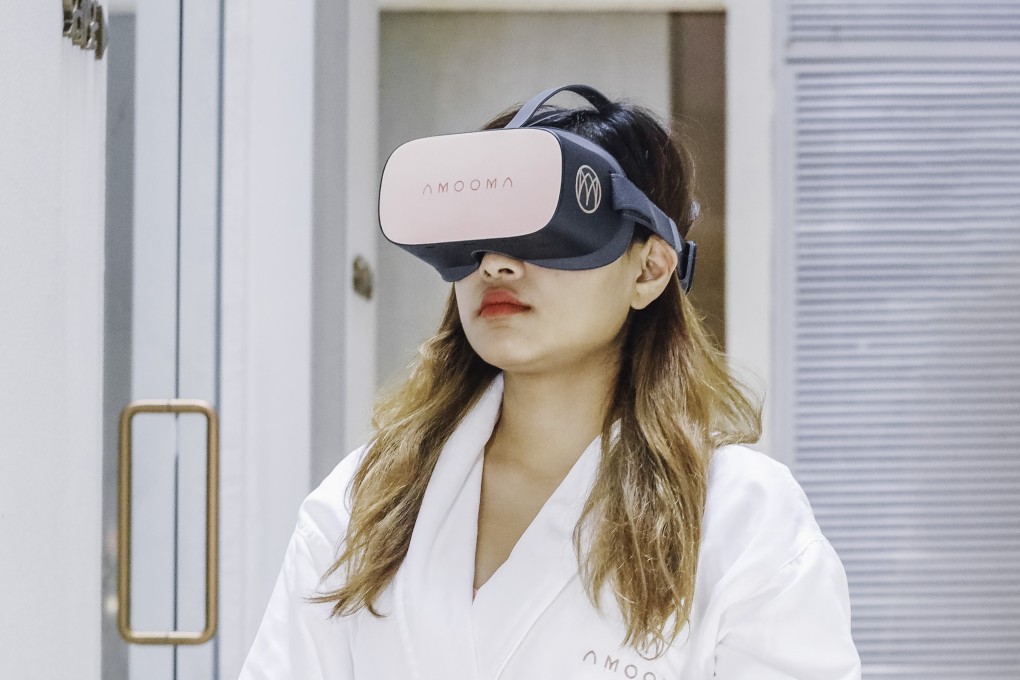 At the Amooma Spa & Sanctuary in Wan Chai, Hong Kong, virtual reality sessions offer the opportunity of a break from city life without the ordeal and inconvenience of airports and travel stress.