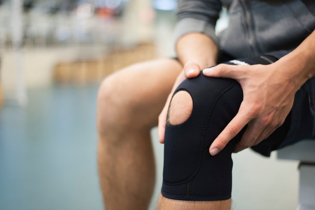 Total knee replacement surgery might not be the final answer for those who suffer from chronic knee pain, as new evidence suggests that cartilage can heal – as long as you do the right exercises. Photo: Alamy