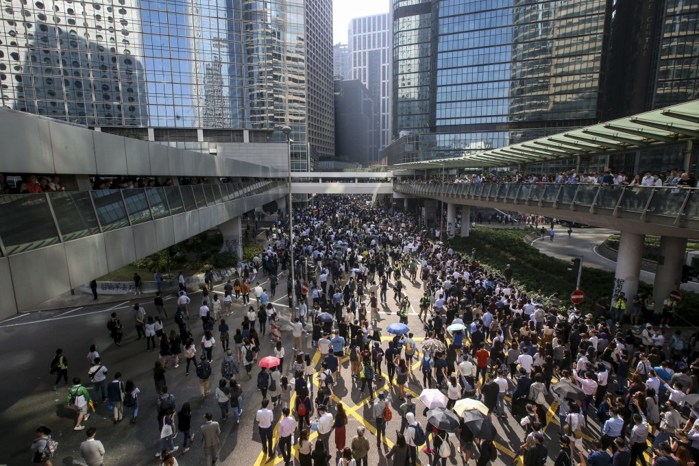 Protesters hold a lunchtime rally for a second day in Central on November 12. Real-time information on road, transport and other public service conditions would keep Hongkongers from becoming stranded. Photo: David Wong