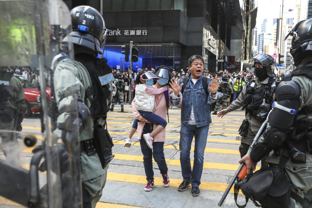 Riot police at a lunchtime rally in Central on November 20. Photo: Xiaomei Chen