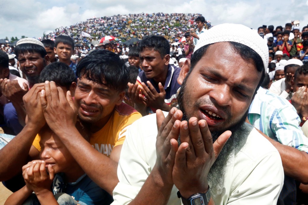 Rohingya refugees in prayer at the Kutupalong camp in Cox's Bazar, Bangladesh. Photo: Reuters