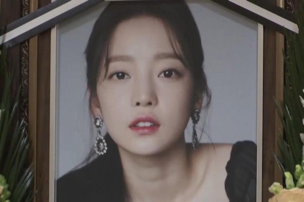 Tributes on social media have poured in for Goo Hara, who was found dead at her home last week.