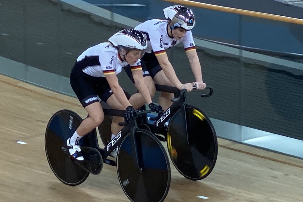 Emma Hinze (left) and German teammate Pauline Grabosch train at the Tseung Kwan O Velodrome. Photo: Chan Kin-wa