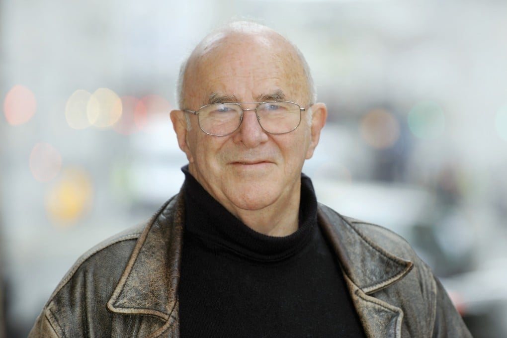 Clive James pictured outside the BBC’s Broadcasting House in London in 2008. Photo: Getty Images