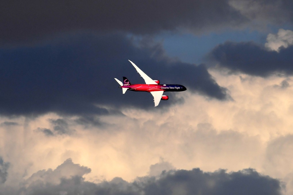 From January 1, passengers who cause trouble on international flights can be prosecuted in the country where the plane lands. Photo: AFP