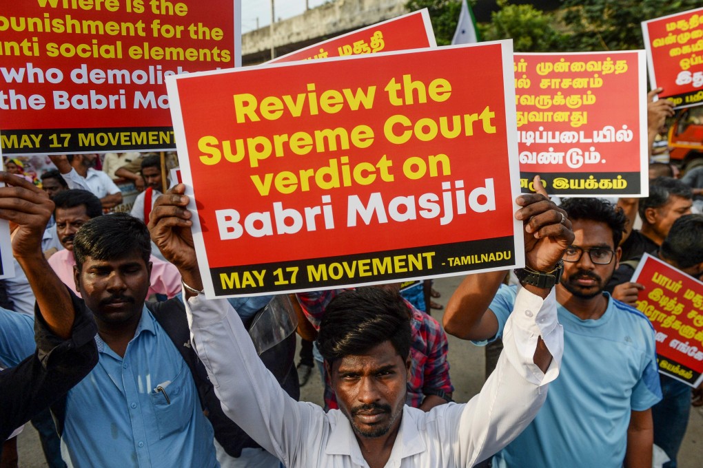 Muslims and members of Tamil ethnic group during a demonstration against the Supreme Court verdict awarded to Hindus on the disputed religious site in the town of Ayodhya. Photo: AFP